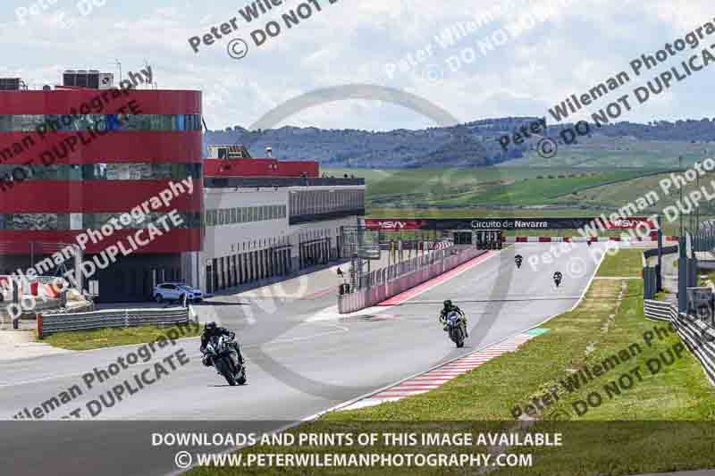 cadwell no limits trackday;cadwell park;cadwell park photographs;cadwell trackday photographs;enduro digital images;event digital images;eventdigitalimages;navarra;no limits trackdays;peter wileman photography;racing digital images;trackday digital images;trackday photos